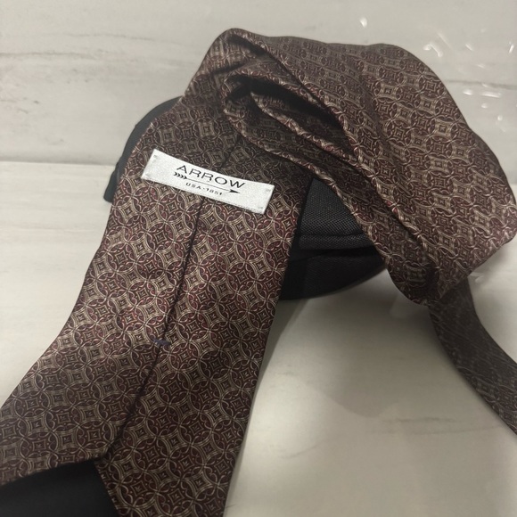 Arrow Brown Geometric Silk Tie - Picture 2 of 3